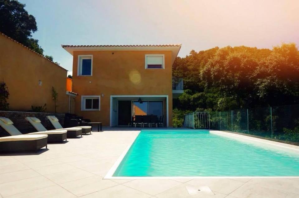 Residence Mare E Monte Favone Bagian luar foto