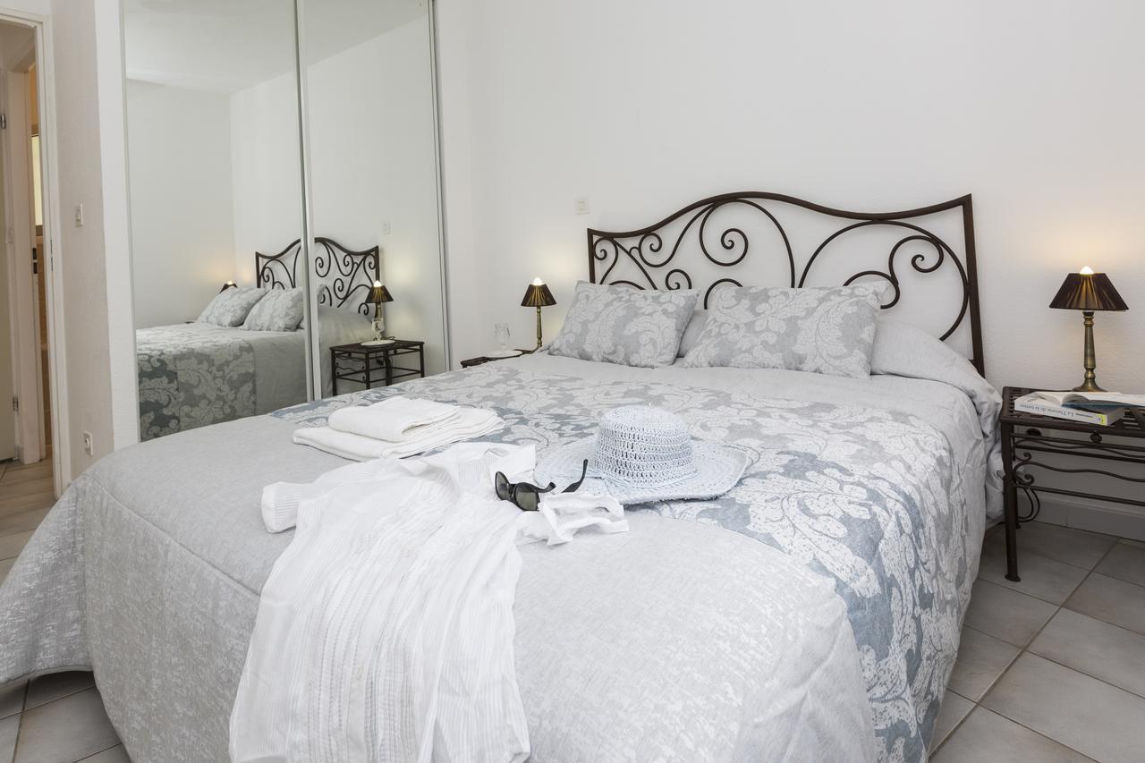 Residence Mare E Monte Favone Bagian luar foto
