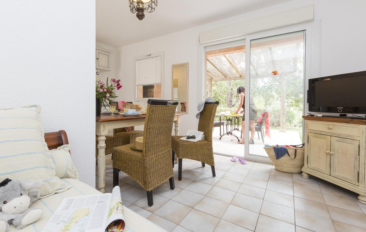 Residence Mare E Monte Favone Bagian luar foto
